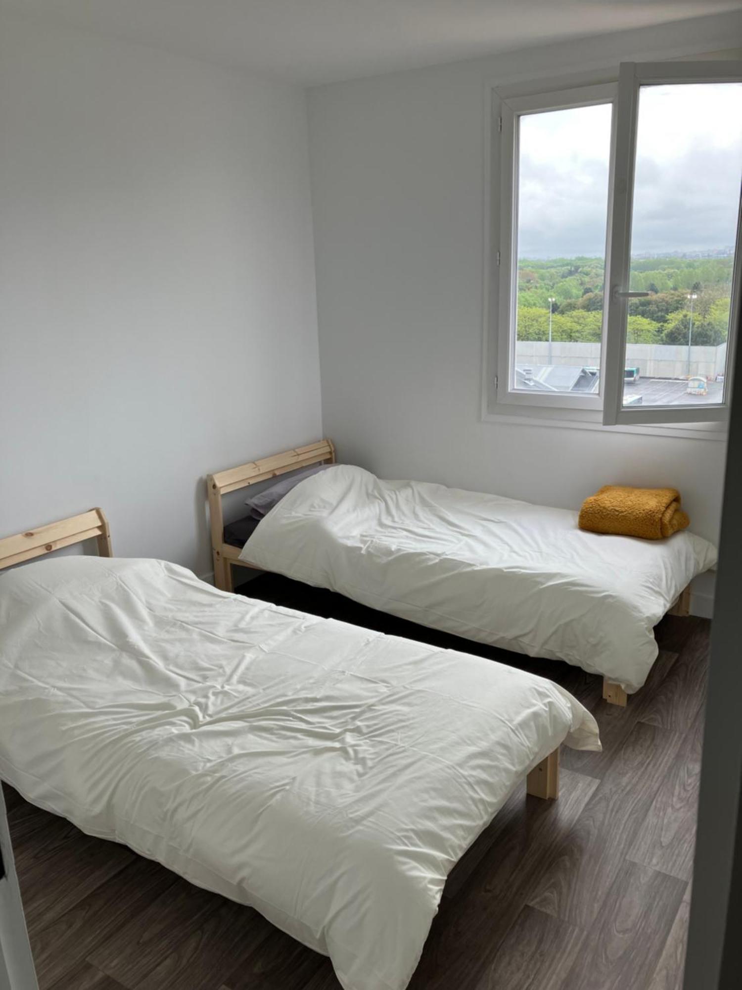 Logement Spacieux A 15Min De Paris - Free Parking - Free Wifi ป็องแต็ง ภายนอก รูปภาพ